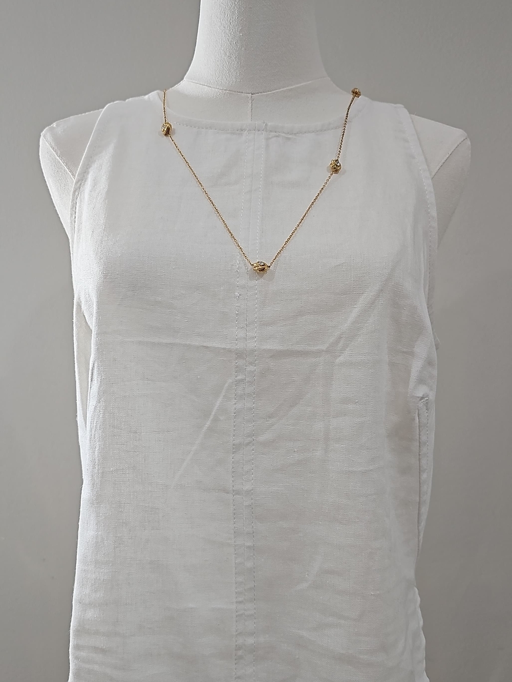 Max Studio London White Linen Blend Tank Top Size S Sleeveless Side Slit